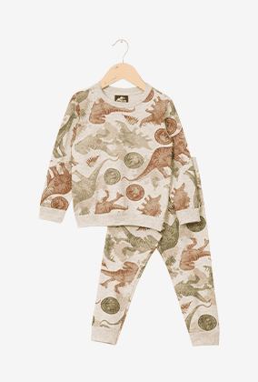 Cuidado con el perro ropa de niña sale